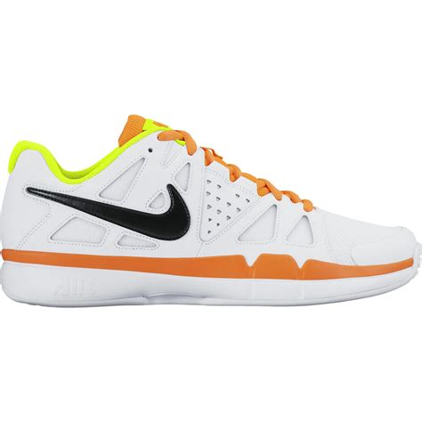 Nike omni tennis shoes